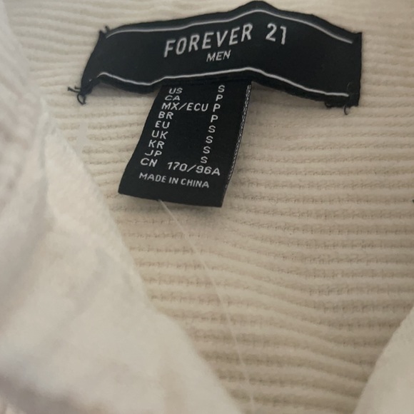 Button up - Picture 2 of 2